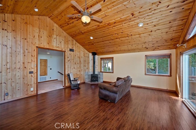 729 Minty Pine Drive, Cedarpines Park, CA 92322