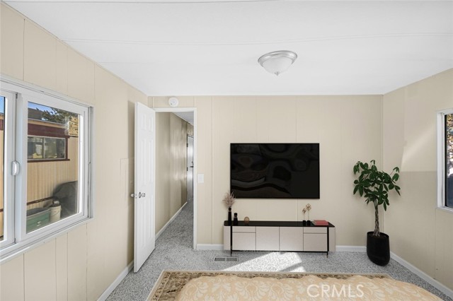 45131 28th E Street, Lancaster CA: https://media.crmls.org/medias/a3bad1b5-13bf-4ce1-a6d2-a239c98792dc.jpg