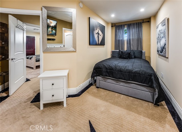 23123 Oxnard Street, Woodland Hills CA: https://media.crmls.org/medias/a3bb2d7d-8e90-4d80-a9d1-9fbd6432bce5.jpg