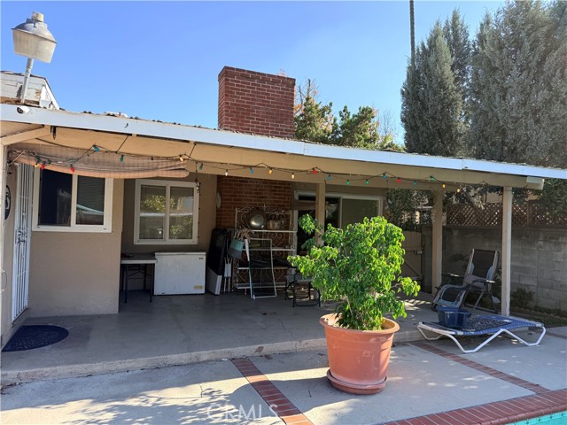 Detail Gallery Image 5 of 17 For 5139 Hazeltine, Sherman Oaks,  CA 91423 - 3 Beds | 2 Baths