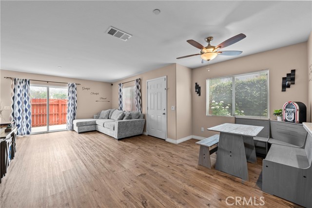 14552 Foothill photo 7