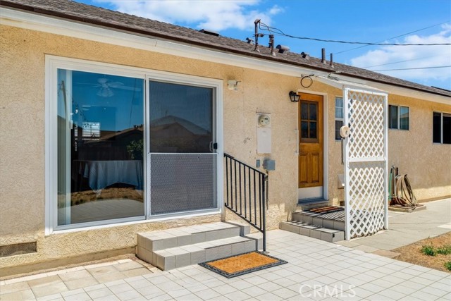 516 E Creston Street, Santa Maria CA: https://media.crmls.org/medias/a3bcda2d-3a96-405e-9362-1007e5eaaf5c.jpg