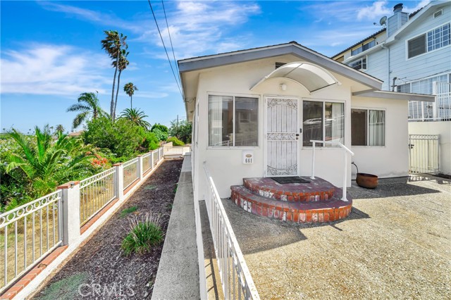661 W 26th Street, San Pedro CA: https://media.crmls.org/medias/a3be4feb-7783-4625-a9b6-eb3b30cea0b7.jpg