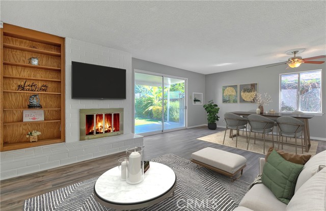 22247 Criswell Street photo 8