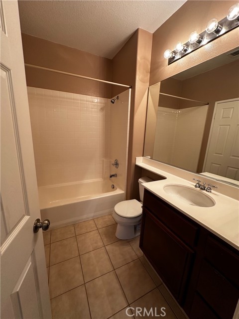 11500 Park Trails Street, Riverside CA: https://media.crmls.org/medias/a3bed416-578b-48cf-9ee9-bddfdb8185be.jpg