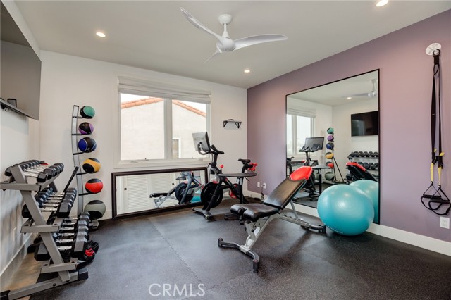 665 19th Street, Manhattan Beach, California 90266, 5 Bedrooms Bedrooms, ,7 BathroomsBathrooms,Residential,Sold,19th,SB22011803