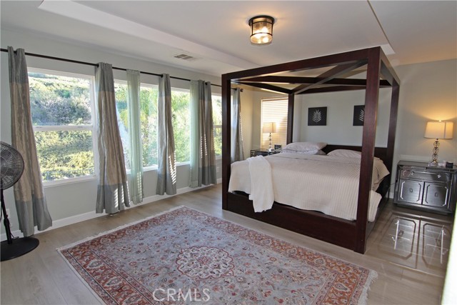 Detail Gallery Image 25 of 41 For 17634 Wren Dr, Canyon Country,  CA 91387 - 5 Beds | 4 Baths