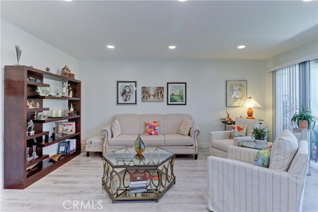 Detail Gallery Image 3 of 36 For 3365 Punta Alta 2f,  Laguna Woods,  CA 92637 - 1 Beds | 1/1 Baths