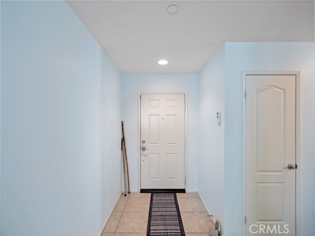 Detail Gallery Image 10 of 33 For 14304 Black Mountain Pl, Victorville,  CA 92394 - 5 Beds | 2 Baths
