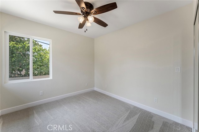 5010 Elmwood Avenue, Los Angeles CA: https://media.crmls.org/medias/a3c1b517-fce9-498c-a5de-d6b7209525df.jpg