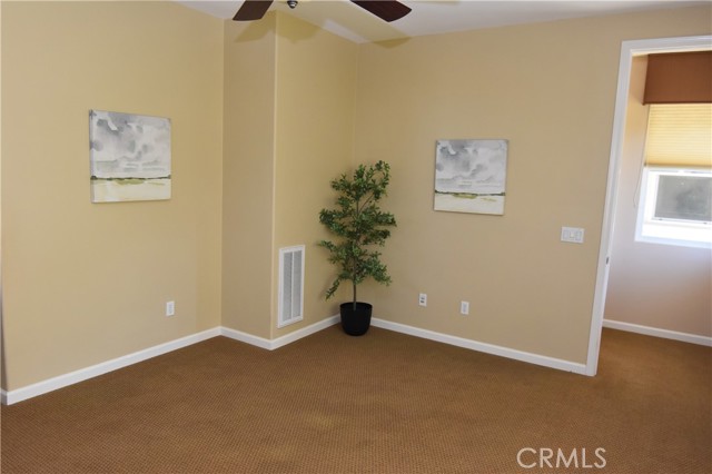 Image 22 of 59 For 8822 Cuyamaca Street