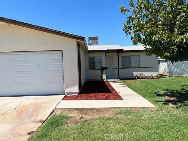 Detail Gallery Image 2 of 34 For 321 S 2nd St, Blythe,  CA 92225 - 3 Beds | 2 Baths