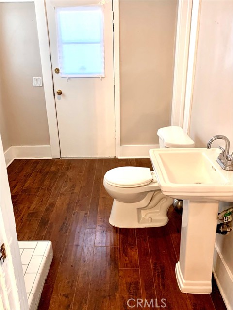 Detail Gallery Image 6 of 17 For 220 Palm, Pomona,  CA 91767 - 3 Beds | 2 Baths