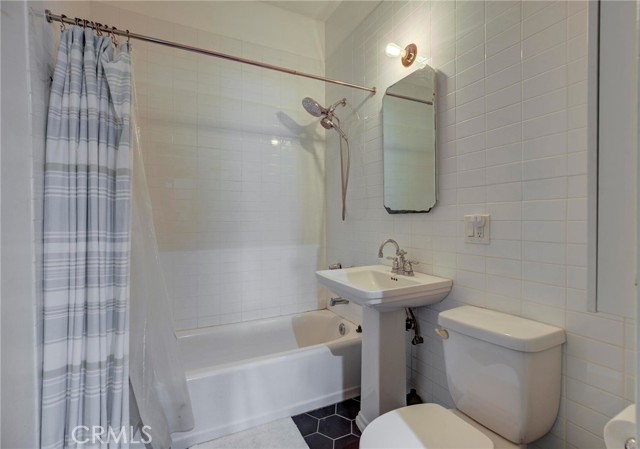 Detail Gallery Image 20 of 40 For 571 W 17th St, San Pedro,  CA 90731 - – Beds | – Baths