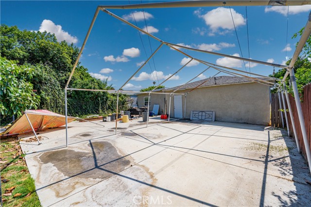 601 S Pearl Avenue, Compton CA: https://media.crmls.org/medias/a3c3b453-fd97-43e9-ab45-bde145b35000.jpg