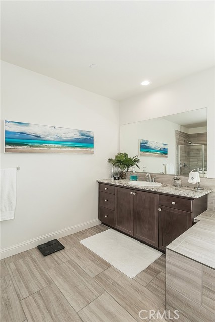 Image 37 of 75 For 877 Treasure Hills