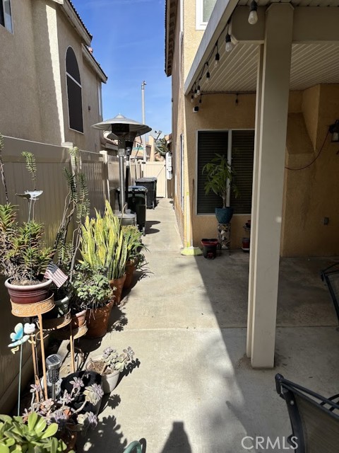 Detail Gallery Image 18 of 20 For 15597 Castellion, Fontana,  CA 92337 - 4 Beds | 2/1 Baths