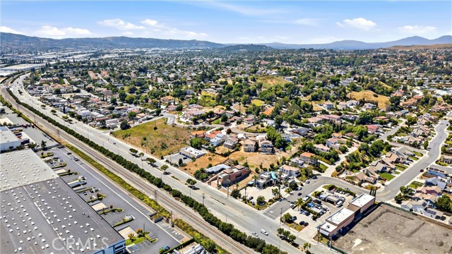 20135 Valley Blvd, Walnut CA: https://media.crmls.org/medias/a3c57f95-fdda-43e3-897f-decef071e7b1.jpg