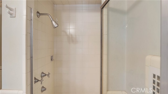 Detail Gallery Image 34 of 37 For 1804 N Heliotrope Dr, Santa Ana,  CA 92706 - 5 Beds | 4 Baths