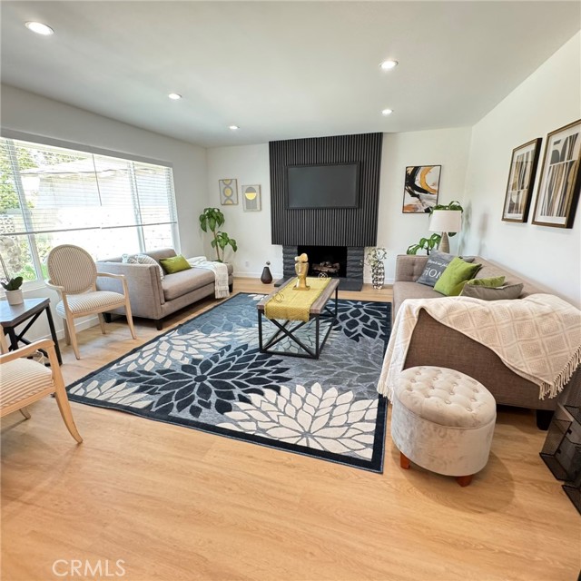 Detail Gallery Image 3 of 44 For 13864 Elgers St, Cerritos,  CA 90703 - 3 Beds | 2 Baths