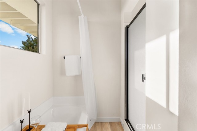 Detail Gallery Image 34 of 75 For 7426 Mulholland Dr, Los Angeles,  CA 90046 - 2 Beds | 2 Baths