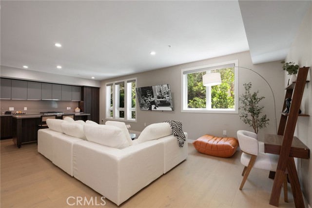 Detail Gallery Image 3 of 36 For 39 S Los Robles #3019,  Pasadena,  CA 91101 - 2 Beds | 2/1 Baths