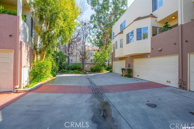 2 Bed Home for Sale in Sherman Oaks, California