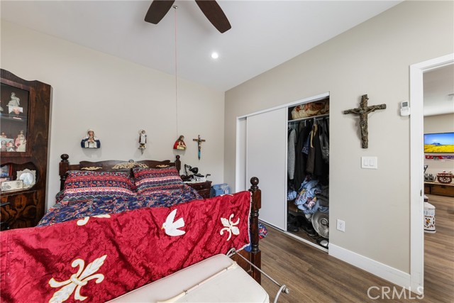 8963 Bold Ruler Lane, Jurupa Valley CA: https://media.crmls.org/medias/a3c84419-9dbd-4338-85bb-5bb1f0925f8a.jpg
