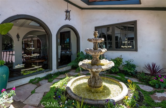420 Inverness Drive, La Canada Flintridge CA: https://media.crmls.org/medias/a3c980a9-7b61-4d4d-a01a-45079450af4f.jpg