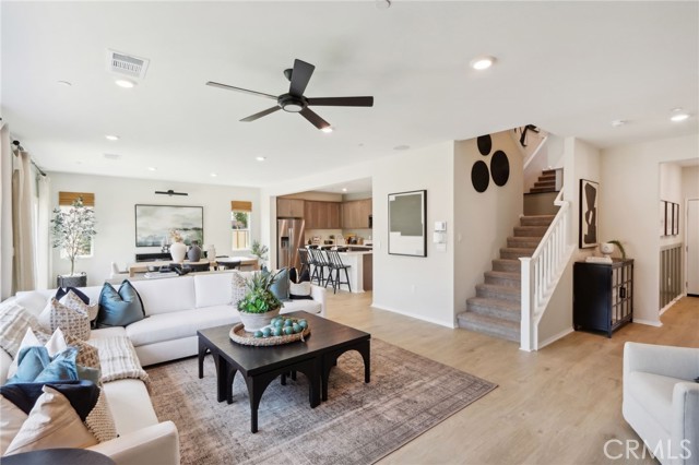 Detail Gallery Image 3 of 18 For 23558 Evening Primrose Ct, Wildomar,  CA 92595 - 5 Beds | 3 Baths