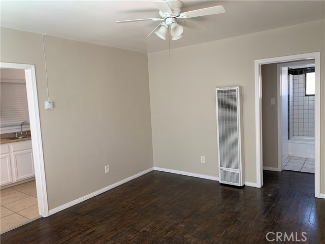 1029 Gladys Ave, Long Beach CA: https://media.crmls.org/medias/a3ca0f69-6887-4b3d-8c83-f00006317464.jpg