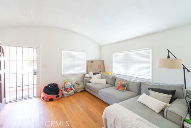 Detail Gallery Image 6 of 34 For 5450 Lewis Ave, Long Beach,  CA 90805 - 2 Beds | 1 Baths