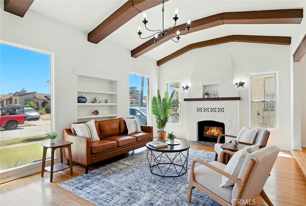 MLS #PW25147767 img 1