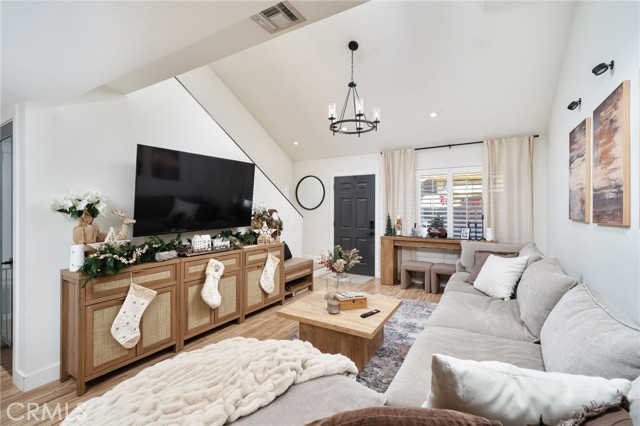 Front Image Thumbnail for CRCV25272516