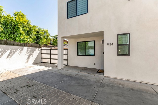 Detail Gallery Image 35 of 52 For 9124 N Nilo Ln, Panorama City,  CA 91402 - 4 Beds | 3/1 Baths