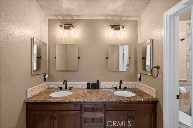 15 Vittoria Street, Laguna Niguel CA: https://media.crmls.org/medias/a3cd5454-0a42-41d3-bbcb-55518c2a49e6.jpg