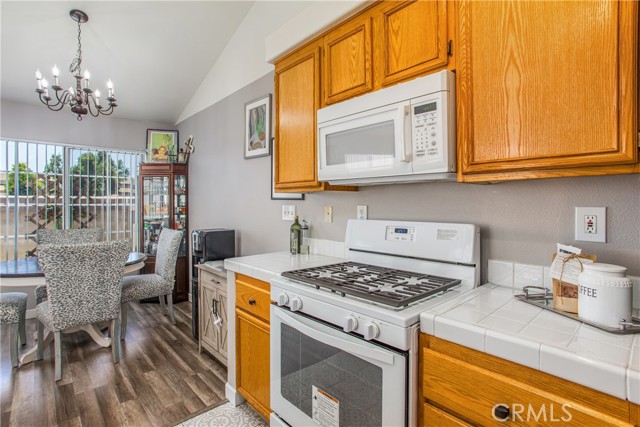 Detail Gallery Image 13 of 30 For 25545 Prospect Ave, Loma Linda,  CA 92354 - 3 Beds | 3 Baths
