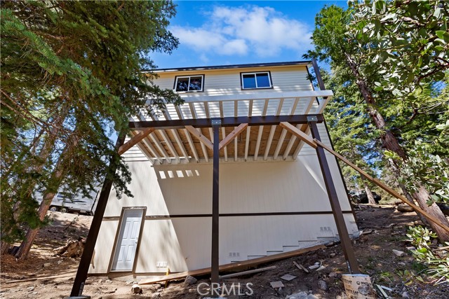 Detail Gallery Image 8 of 22 For 370 Auburn Dr, Lake Arrowhead,  CA 92391 - 3 Beds | 2/1 Baths