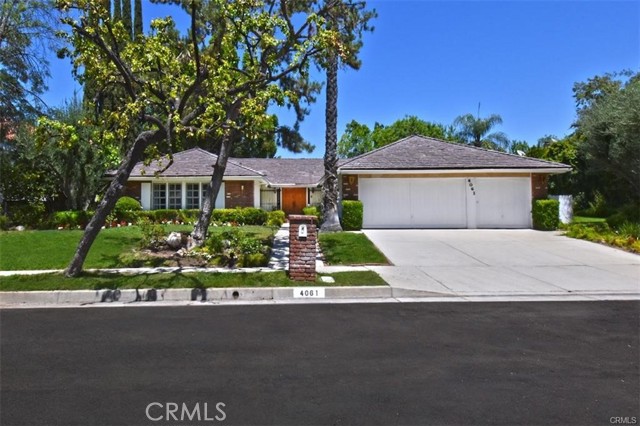 Detail Gallery Image 2 of 34 For 4061 Falling Leaf, Encino,  CA 91316 - 5 Beds | 4/1 Baths