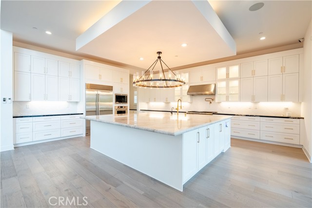 20043 Mersey Lane, Porter Ranch CA: https://media.crmls.org/medias/a3cf2e47-e9b7-483d-97a3-ca2105d5f050.jpg