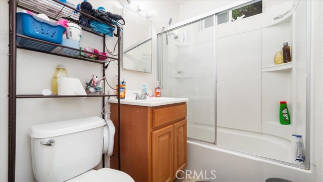 226 E California Street, Ontario CA: https://media.crmls.org/medias/a3cfb3c3-9256-426e-aa40-43a09a16cbd0.jpg