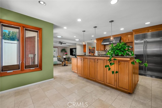 Detail Gallery Image 11 of 34 For 4 Bridlewood Cir, Rolling Hills Estates,  CA 90274 - 3 Beds | 2/1 Baths