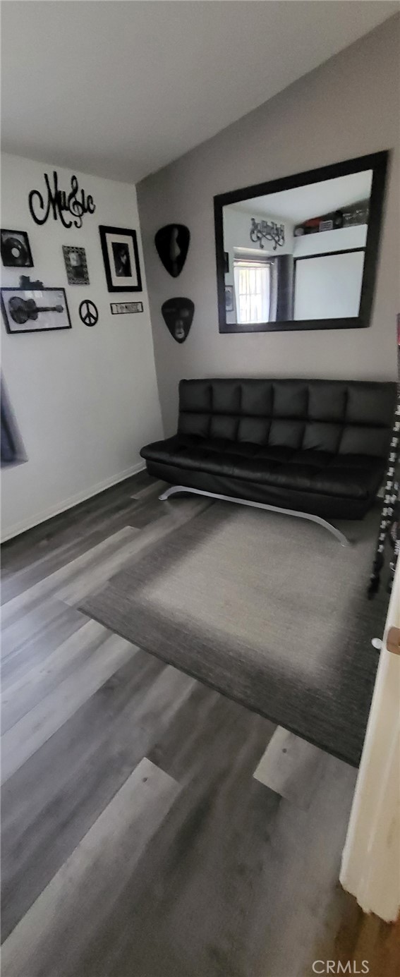 https://media.crmls.org/medias/a3d0c0f9-106e-4226-a14e-fa160a58aee2.jpg?preset=X-Large