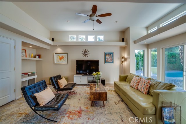 Detail Gallery Image 9 of 69 For 576 E Desert Holly Cir, Palm Springs,  CA 92262 - 3 Beds | 2 Baths