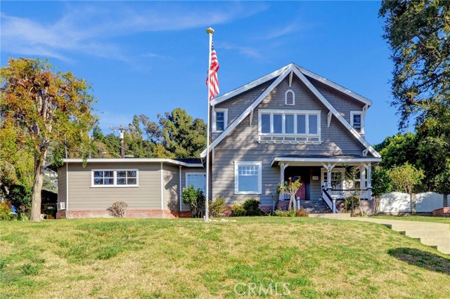 Detail Gallery Image 3 of 33 For 245 W Scenic Dr, Monrovia,  CA 91016 - 3 Beds | 3 Baths