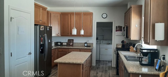 8337 20th W Street, Mojave CA: https://media.crmls.org/medias/a3d1ee8f-cea8-45e9-a9e5-f5e2fdd87c6c.jpg