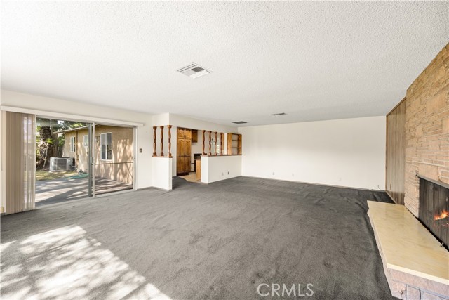 Image 13 of 32 For 625 Valley Street