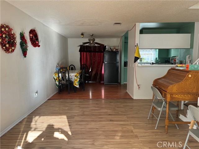 Detail Gallery Image 9 of 42 For 11150 Glenoaks Bld #51,  Pacoima,  CA 91331 - 3 Beds | 2 Baths