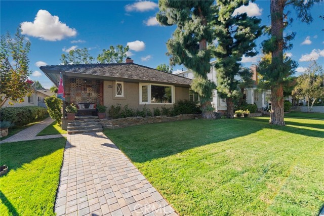 Detail Gallery Image 2 of 42 For 745 Havana Ave, Long Beach,  CA 90804 - 3 Beds | 2 Baths