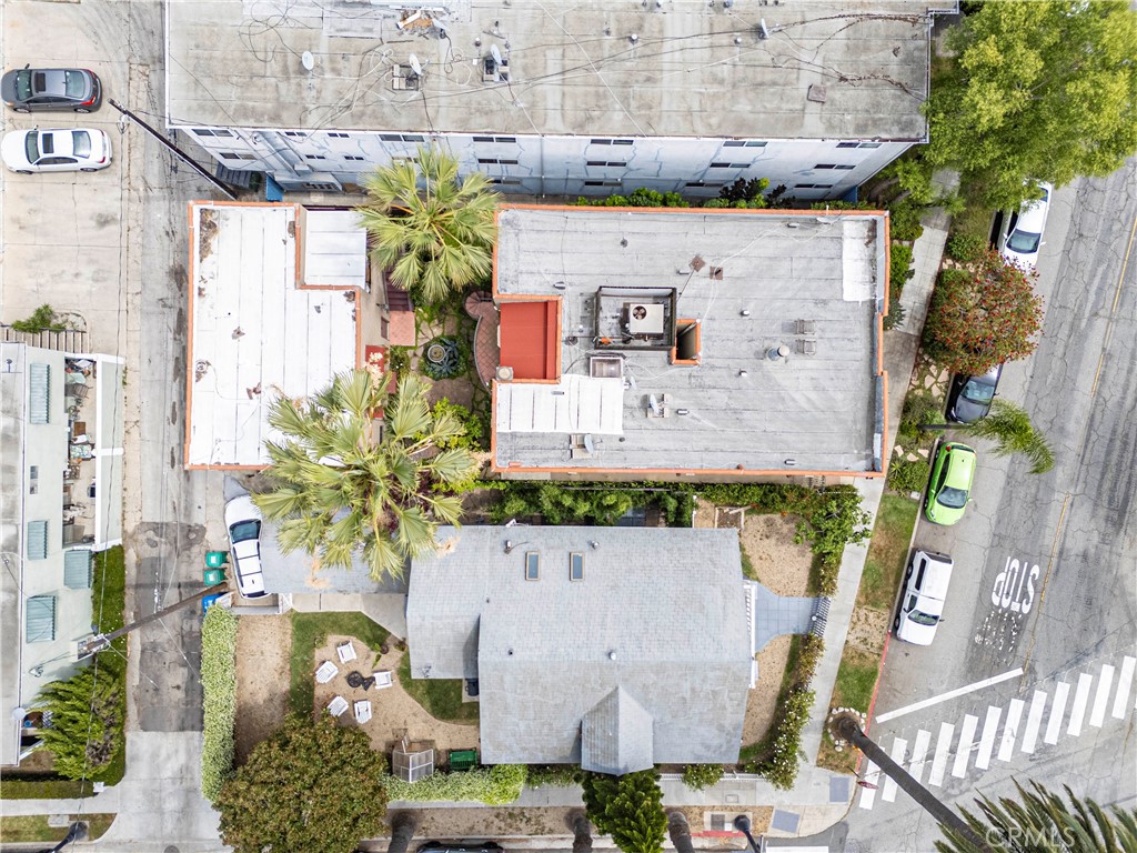 https://media.crmls.org/medias/a3d466ea-1c60-4172-85e2-561529694d94.jpg?preset=X-Large